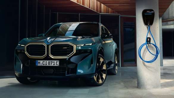  En modo exclusivamente eléctrico. 